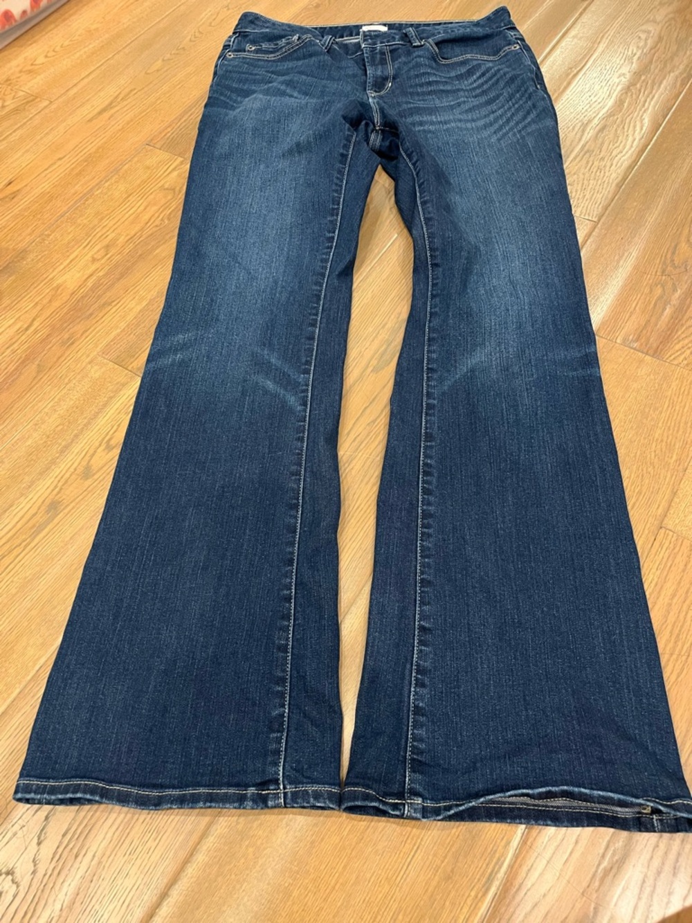 NWOT GAP Long and Lean Women's Dark Blue Flared Jeans size 28r regular